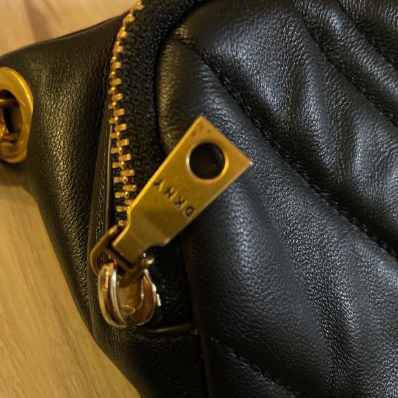 Authentic DKNY Vivian belt bag - Picture 4 of 4